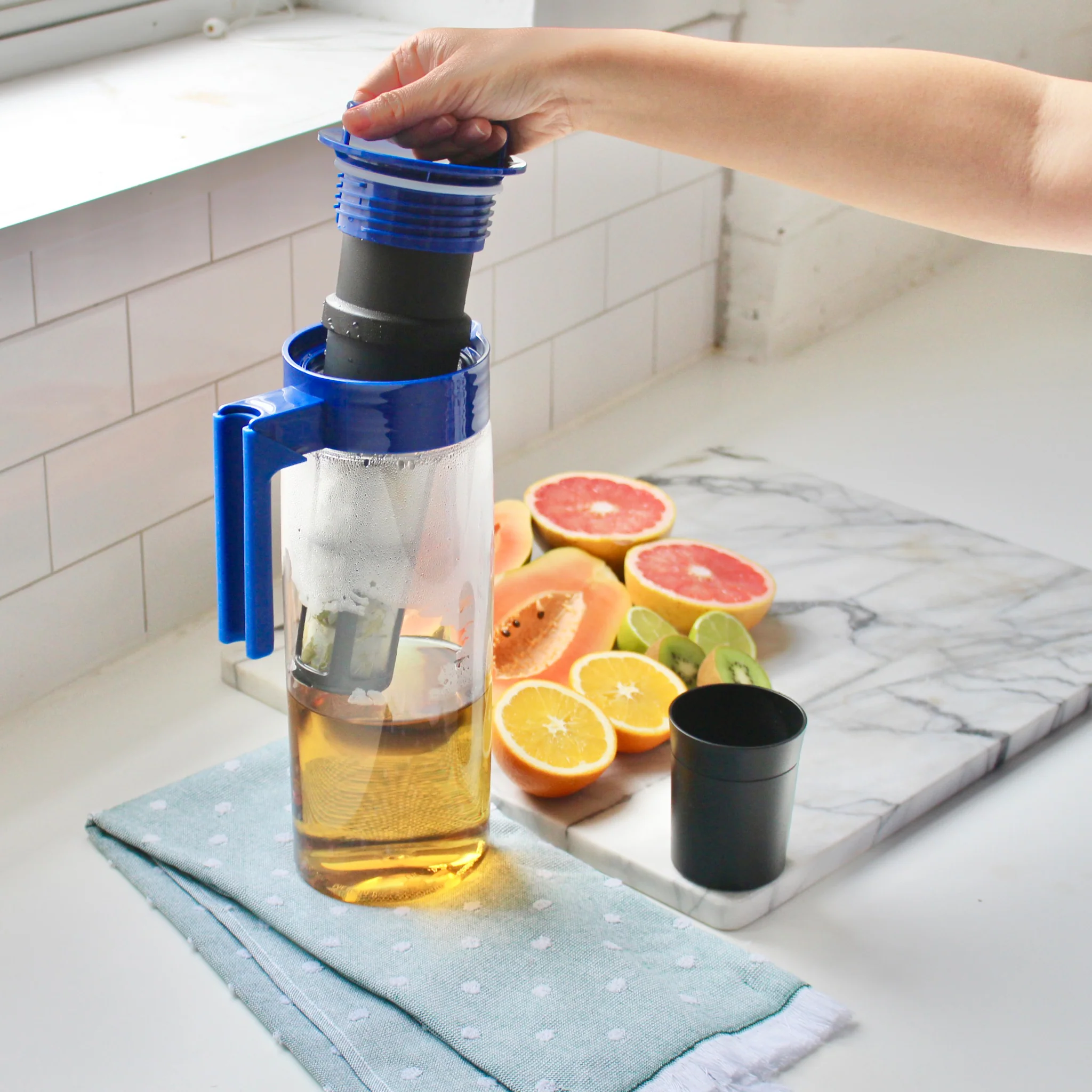 Flash Chill Iced Tea Maker - Image 12
