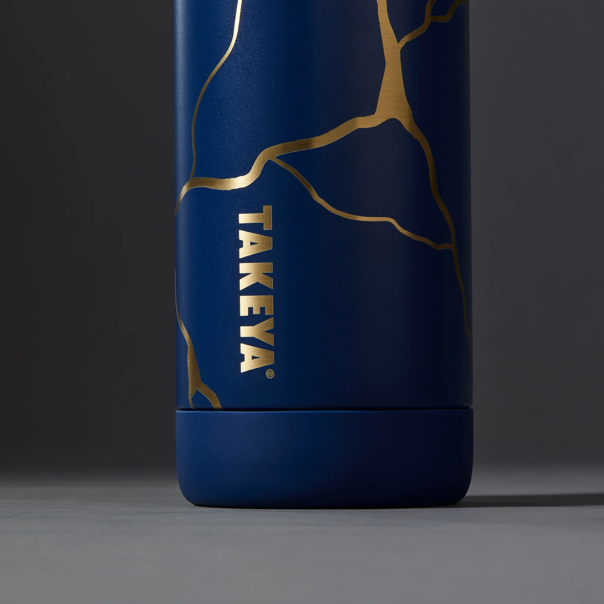 Kintsugi Water Bottle with Spout Lid - Image 5