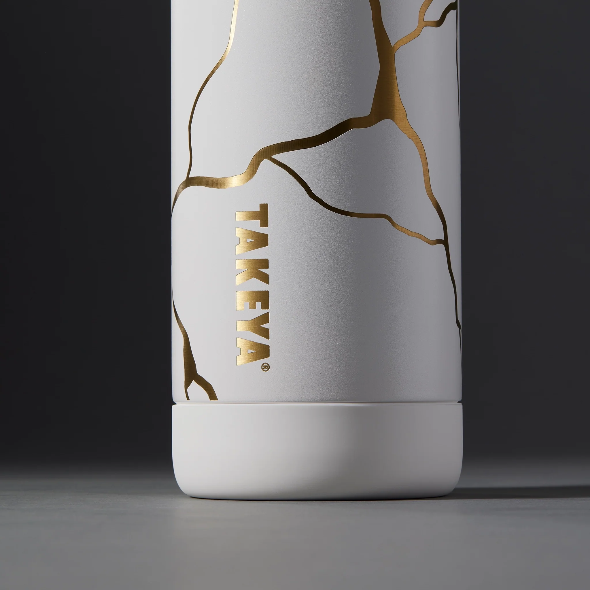 Kintsugi Water Bottle with Straw Lid - Image 11