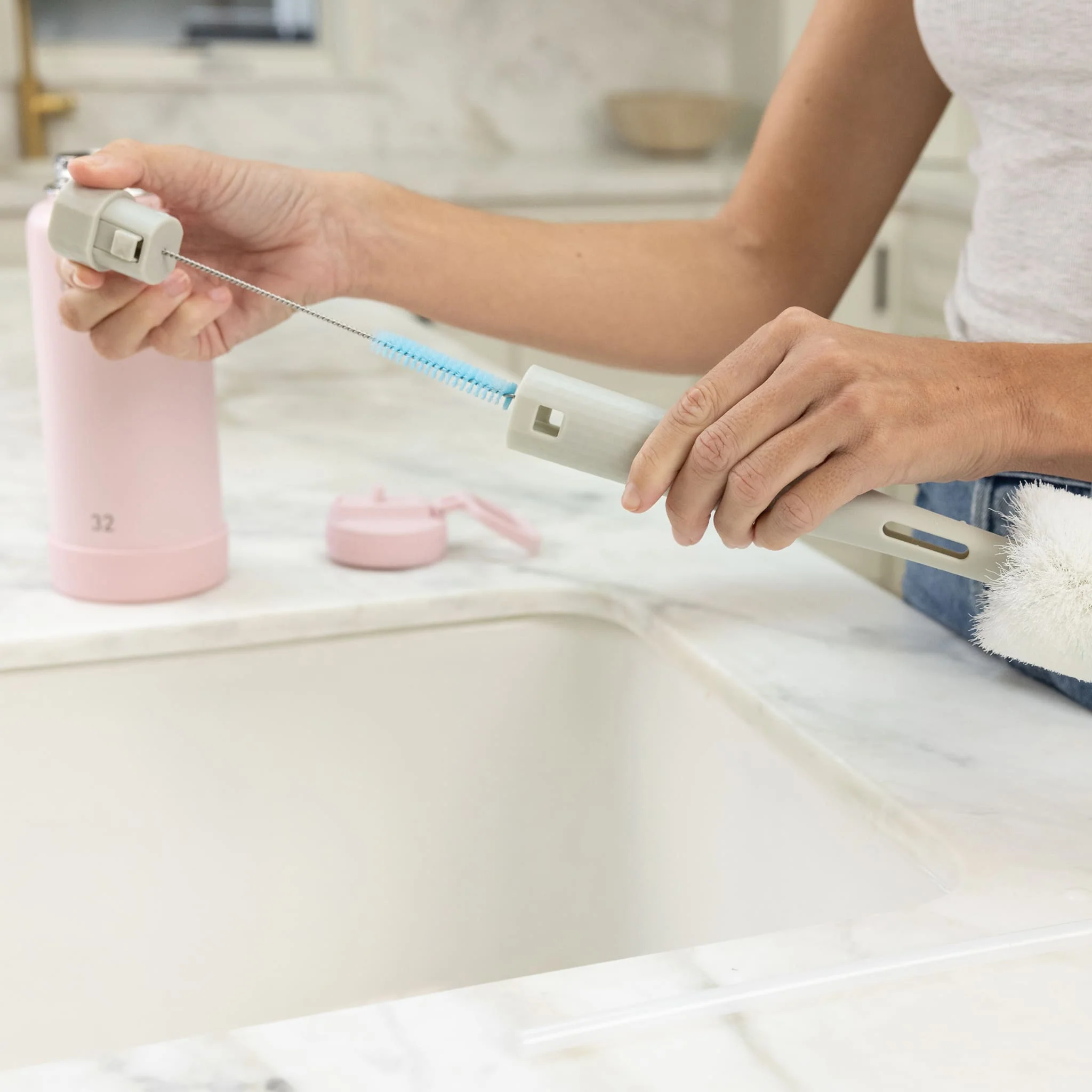 2-in-1 Bottle Cleaning Brush - Image 6
