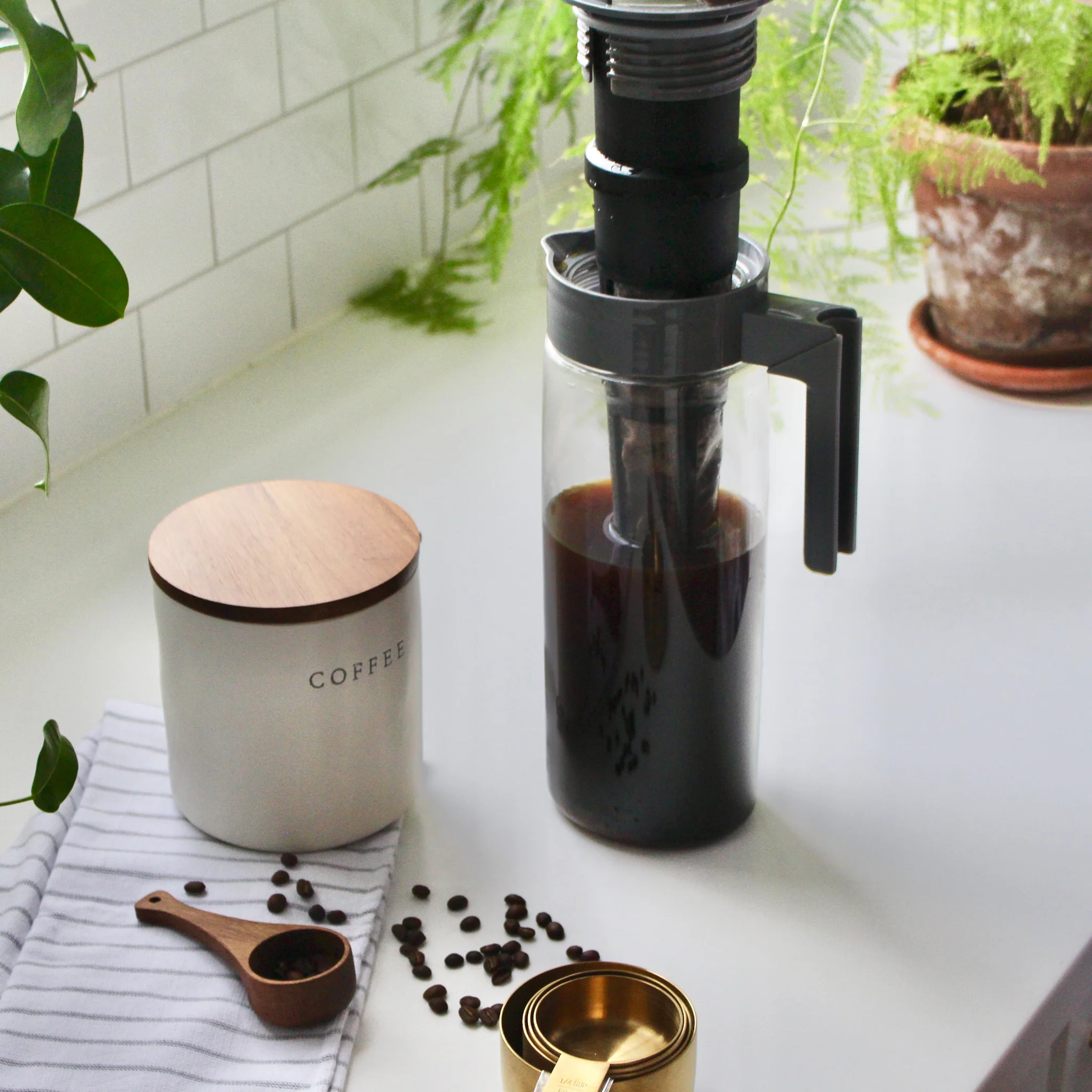 Cold Brew Coffee Maker - Image 18